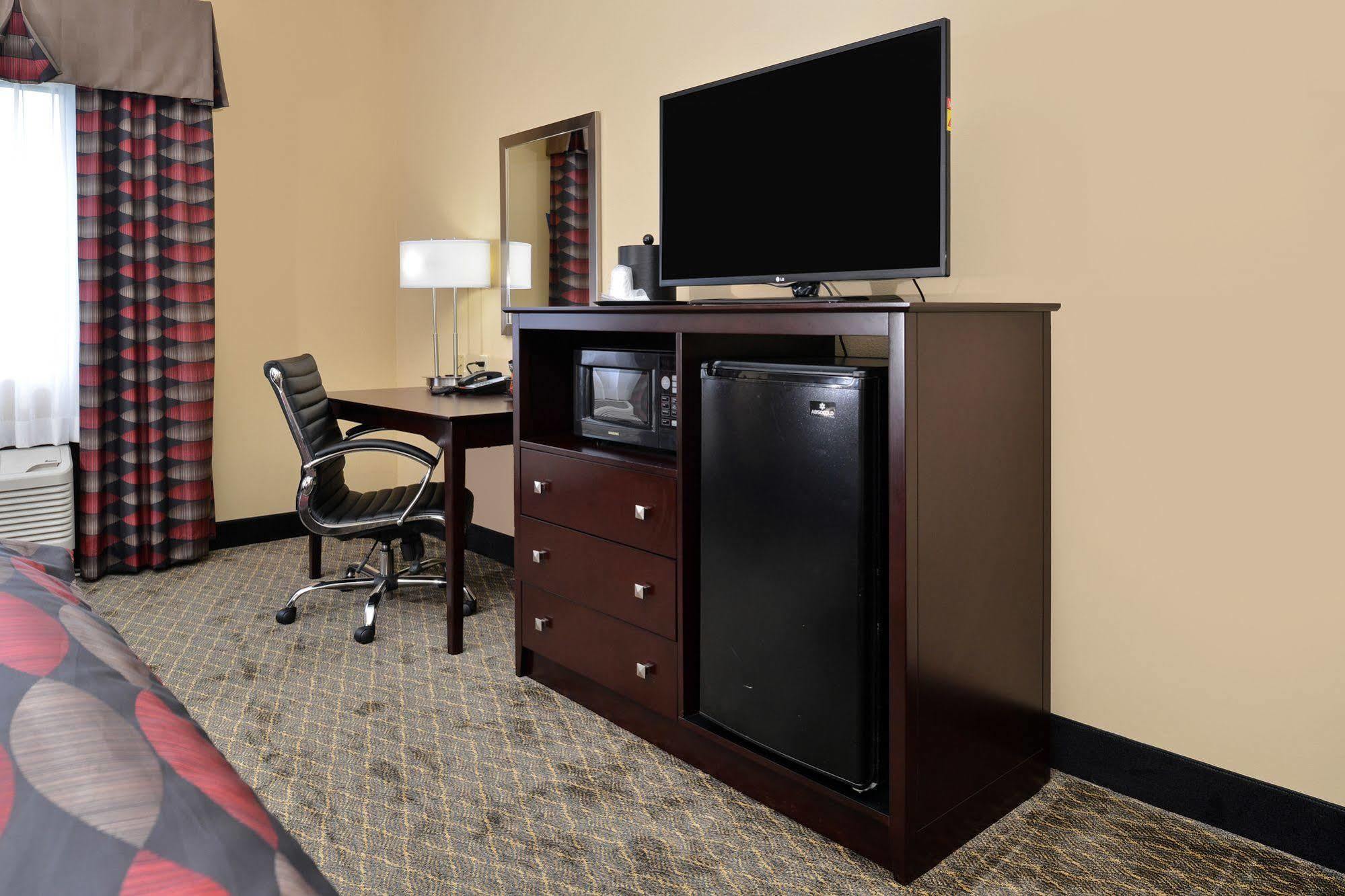 Baymont By Wyndham Ardmore I-35 ภายนอก รูปภาพ